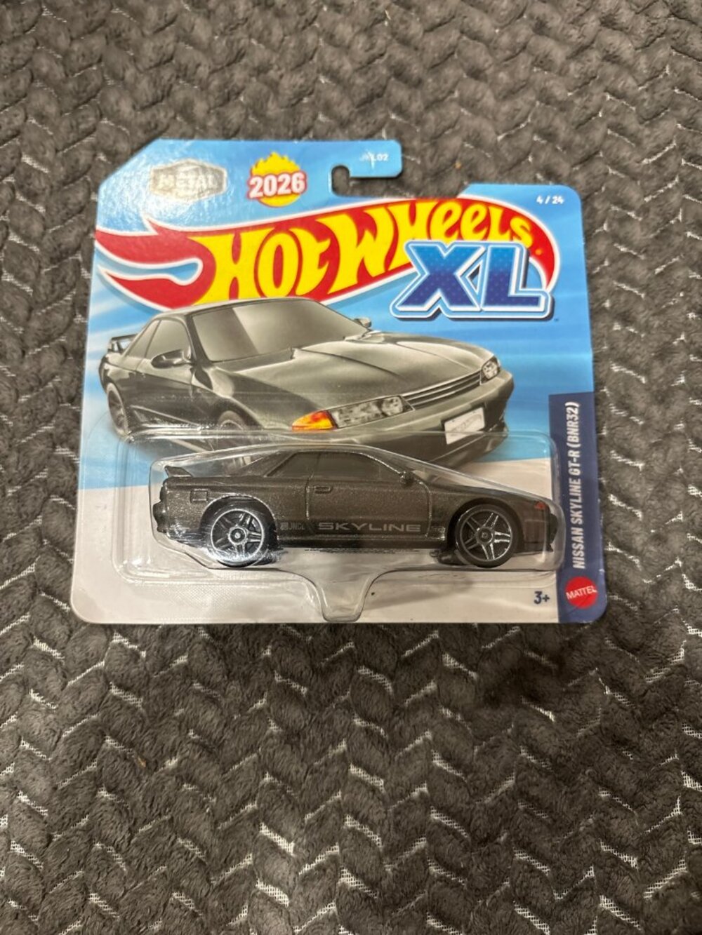 Hot Wheels XL Nissan Skyline GT-R (BNR32) 4/24